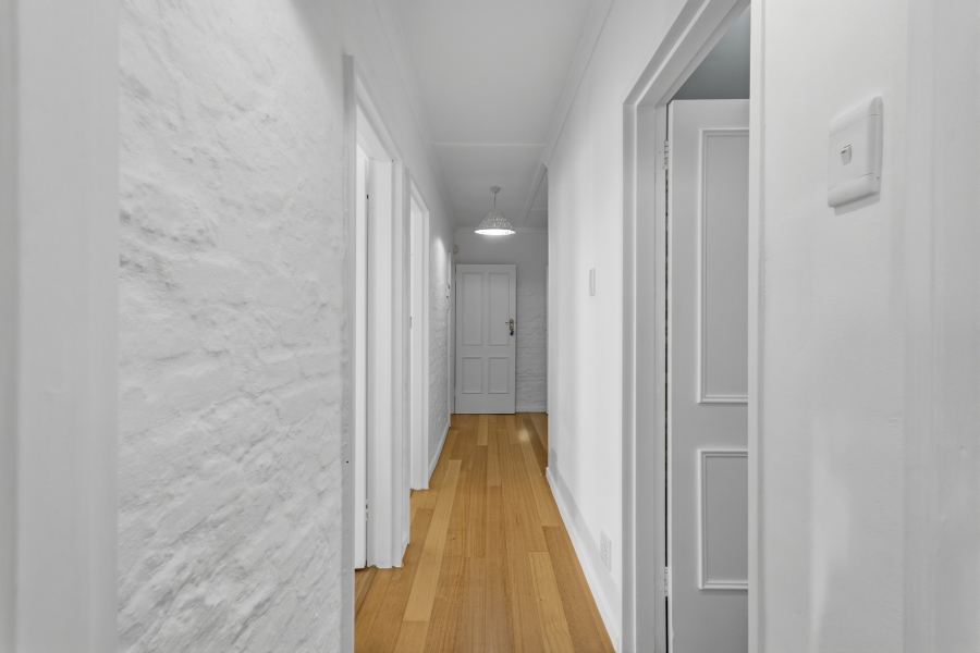 7 Bedroom Property for Sale in Mountainside Western Cape